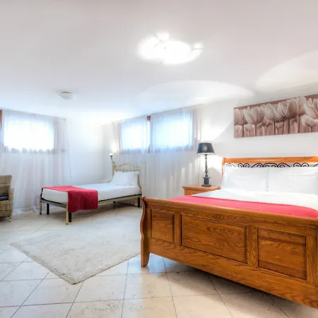 Guest house Domus