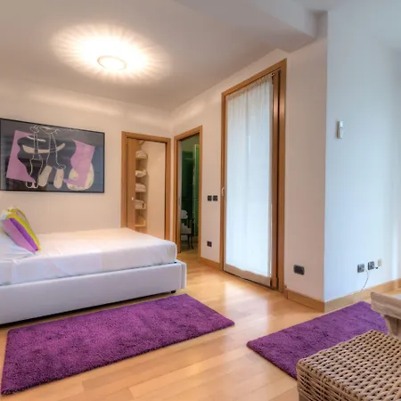 Pensión Domus 3*
