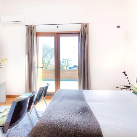 Pensión Domus 3*